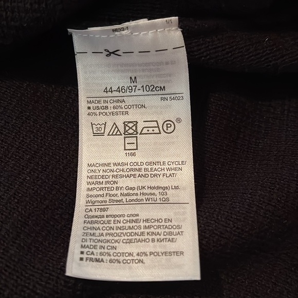 Banana Republic 1/4 zip sweater with pocket - Medium - Picture 5 of 5